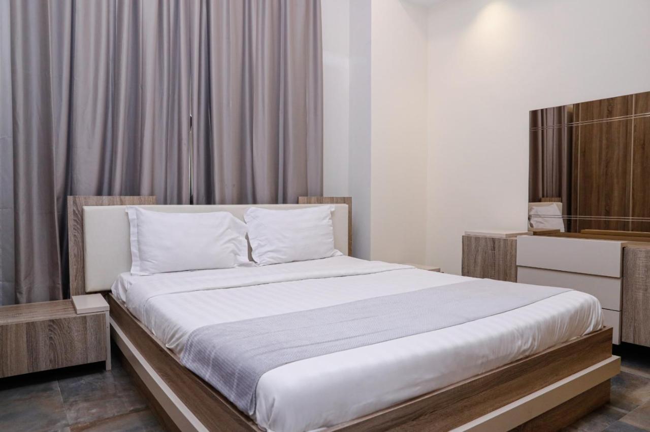 Tangier Tower Hotel Manama Exterior foto